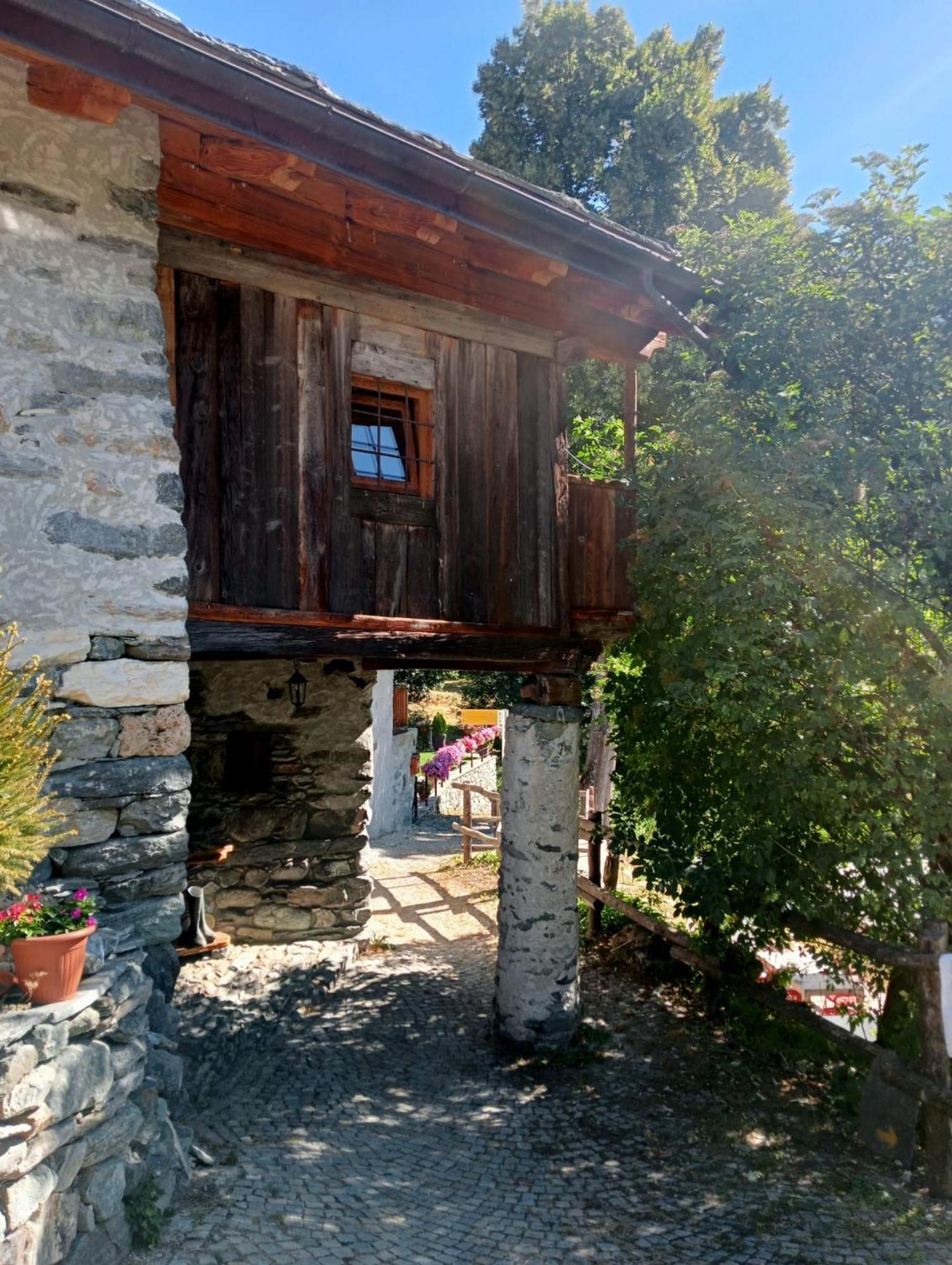 Home Sweet Home Antey-Saint-Andre Exterior photo